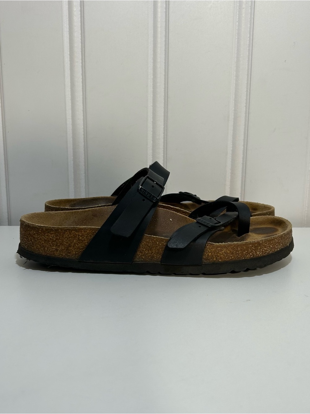 Birkenstock Mayari toe strap black leather sandals women’s 7
